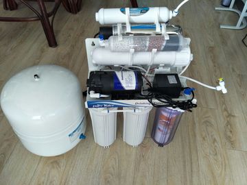 यूवी के साथ जैको फिटिंग 6 स्टेज 75GPD आरओ निस्पंदन सिस्टम